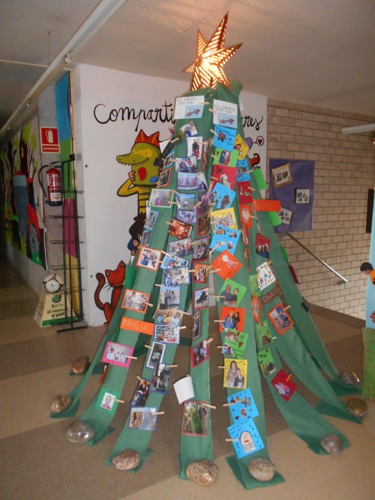 arbre treball Setmana Solidària r