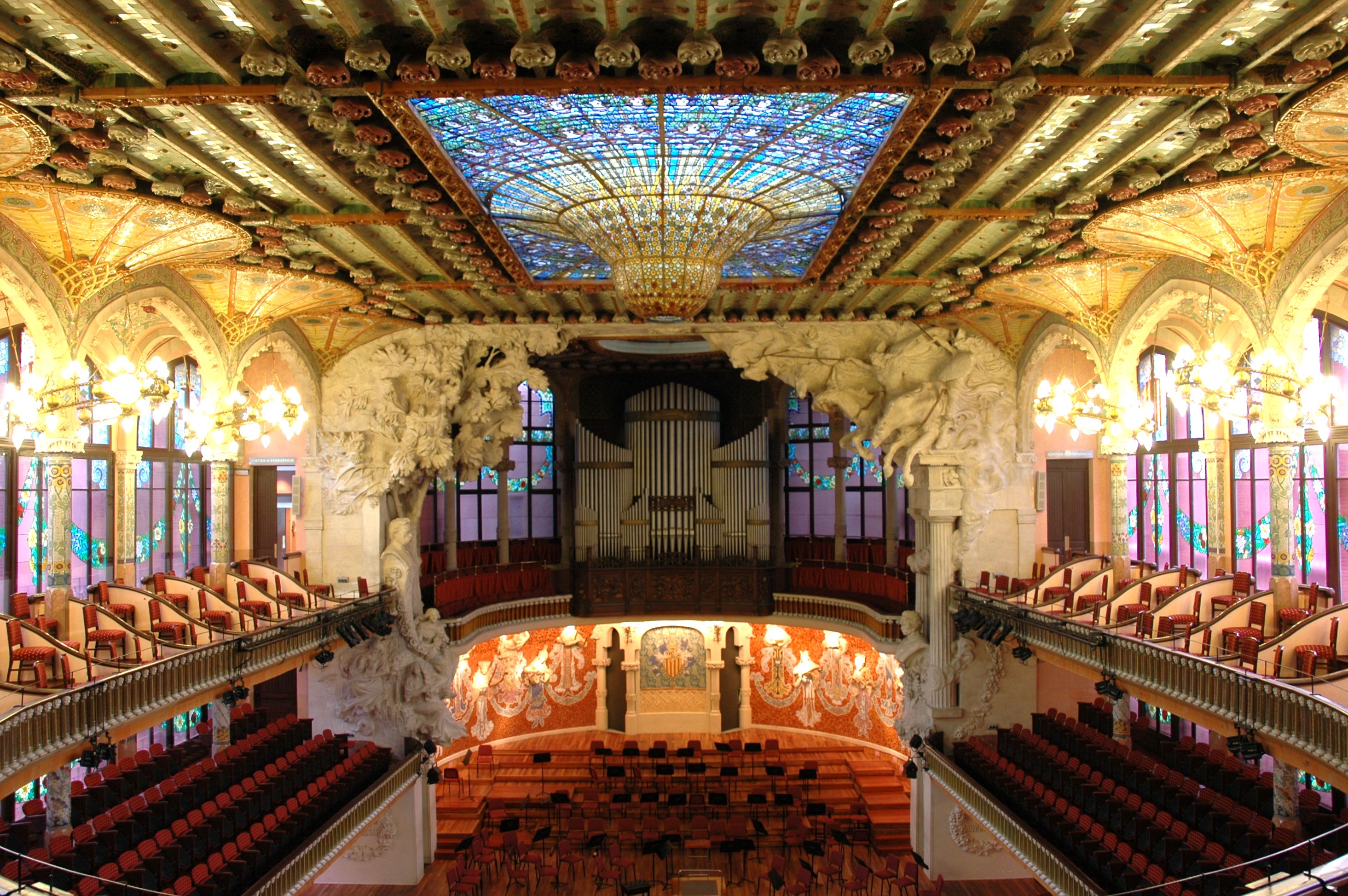 Palau_de_la_Música_-_Interior_general_(2)
