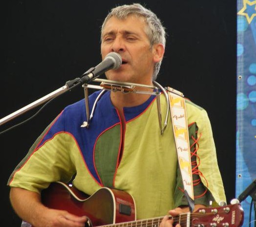 389405_1673724498602_1939800706_n