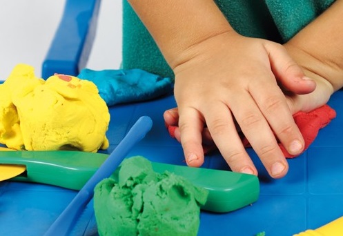 plastilina-juguetes-sin-gluten-celiacos-alergicos-allergychef-620x350