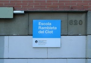 01-Rètol a l'entrada