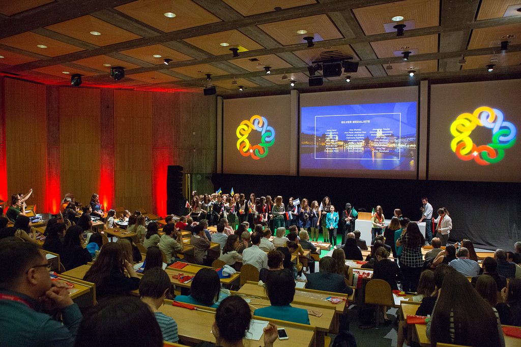 Cerimònia de clausura de la EGMO del 2017 a Suïssa.