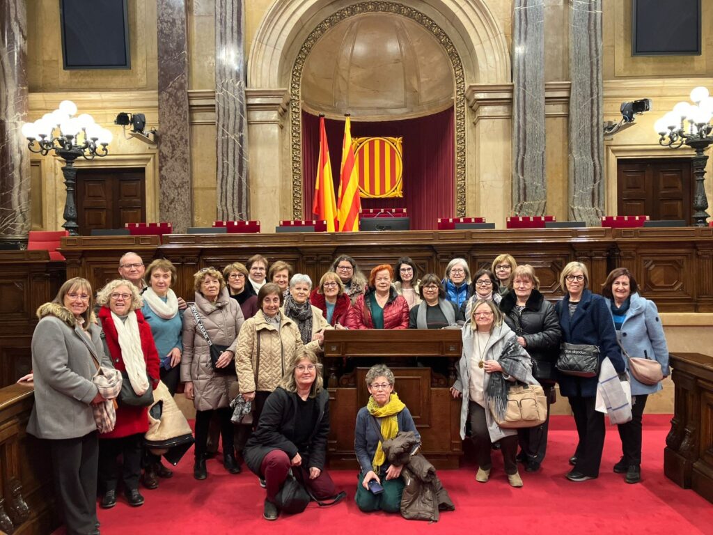 Foto de grup al Parlament de Catalunya