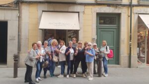 Foto de grup de l'Associació d'Alumnes del CFA Gavà a Girona
