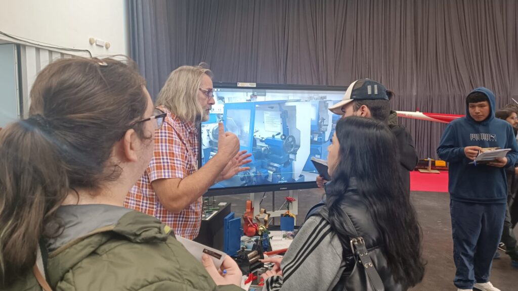 Alumnat del CFA Gavà a la fira FP