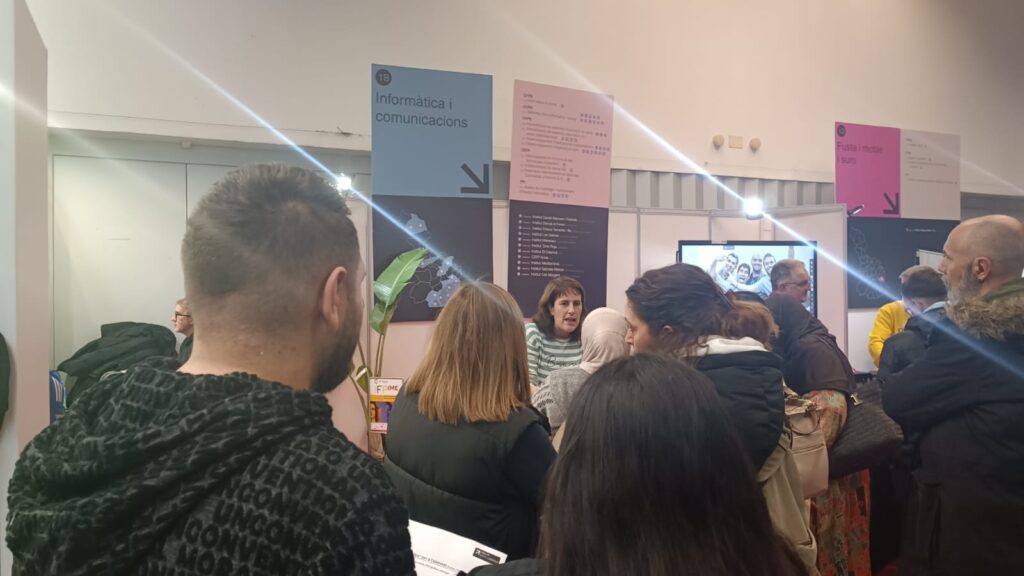 Alumnat del CFA Gavà a la fira FP