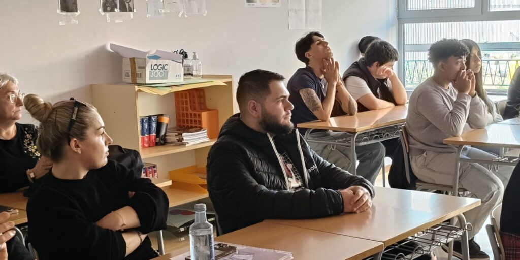 Aula del CFA Gavà, centre de formació de persones adultes i noves oportunitats