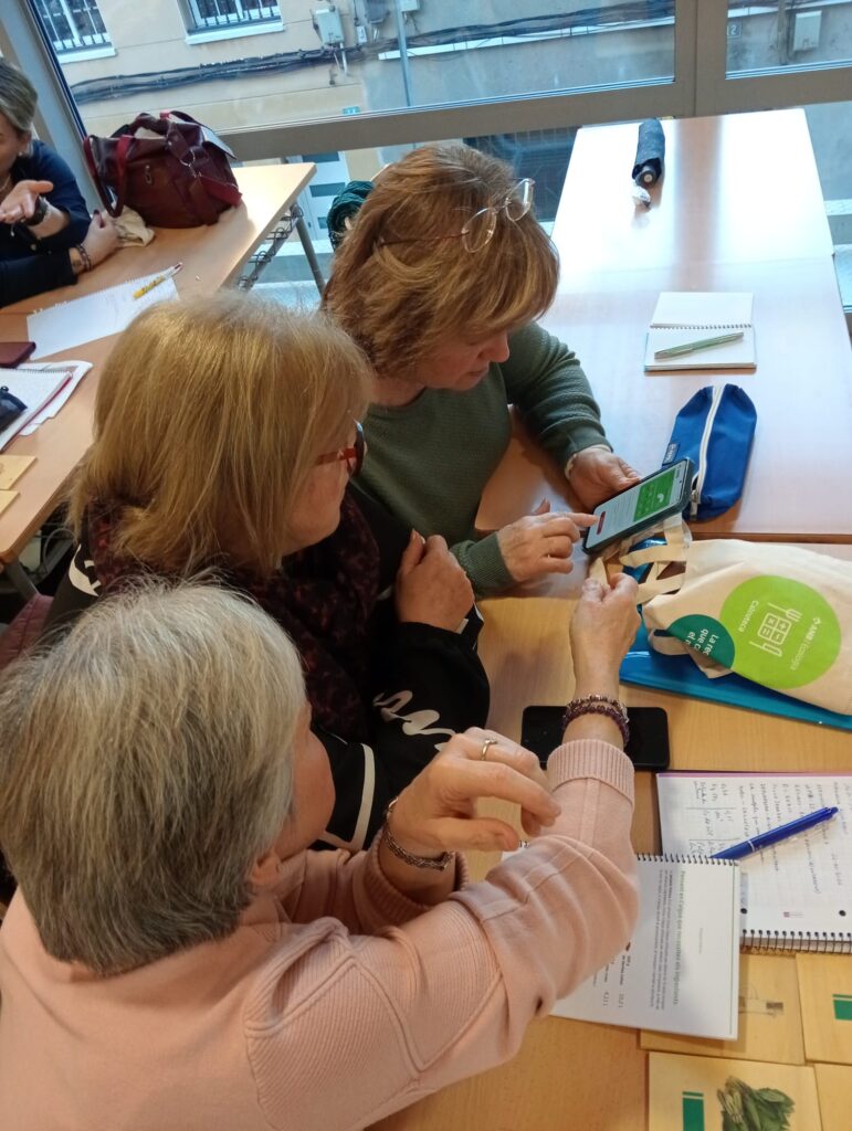 Alumnes a l'activitat de Dietètica i Nutrició