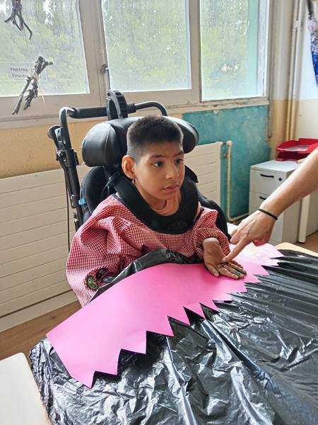 7d5649b2-b096-4222-97c6-f817f412915c