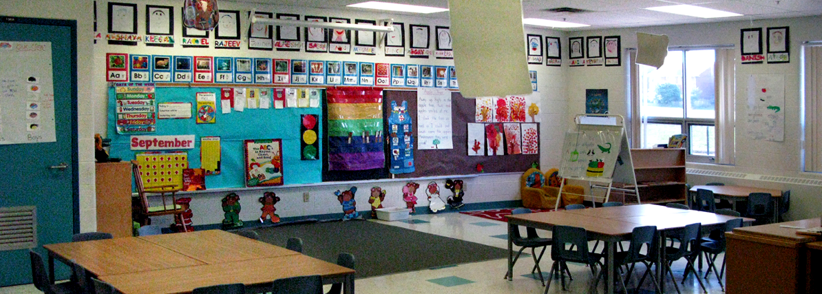 By ChinaFlag (Own work) [Public domain], via Wikimedia Commons