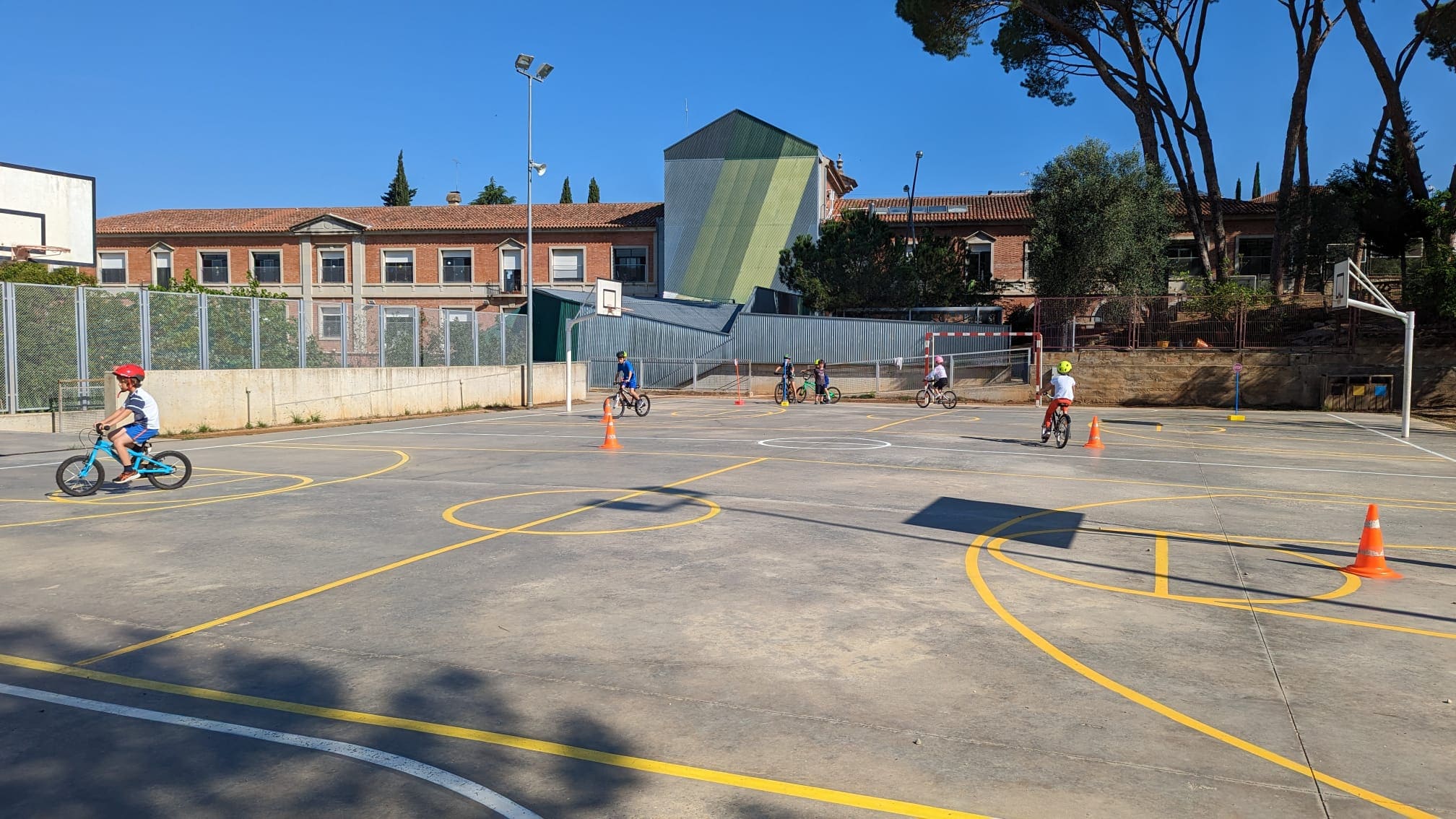 741beb9b-bdd8-4fc8-945b-85d064d0e2c1