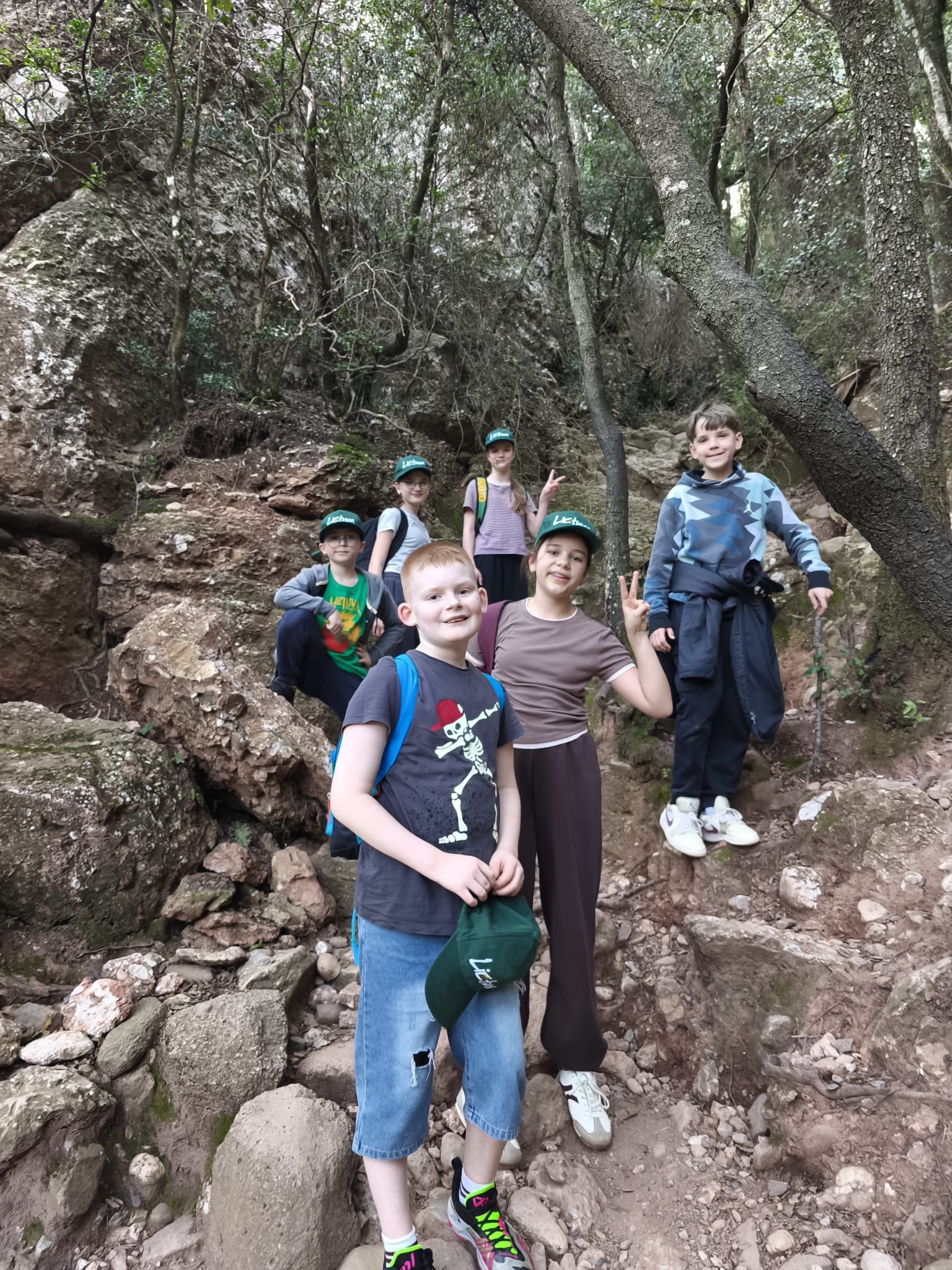 f9292f92-eff0-459c-8e3b-5e626086254c