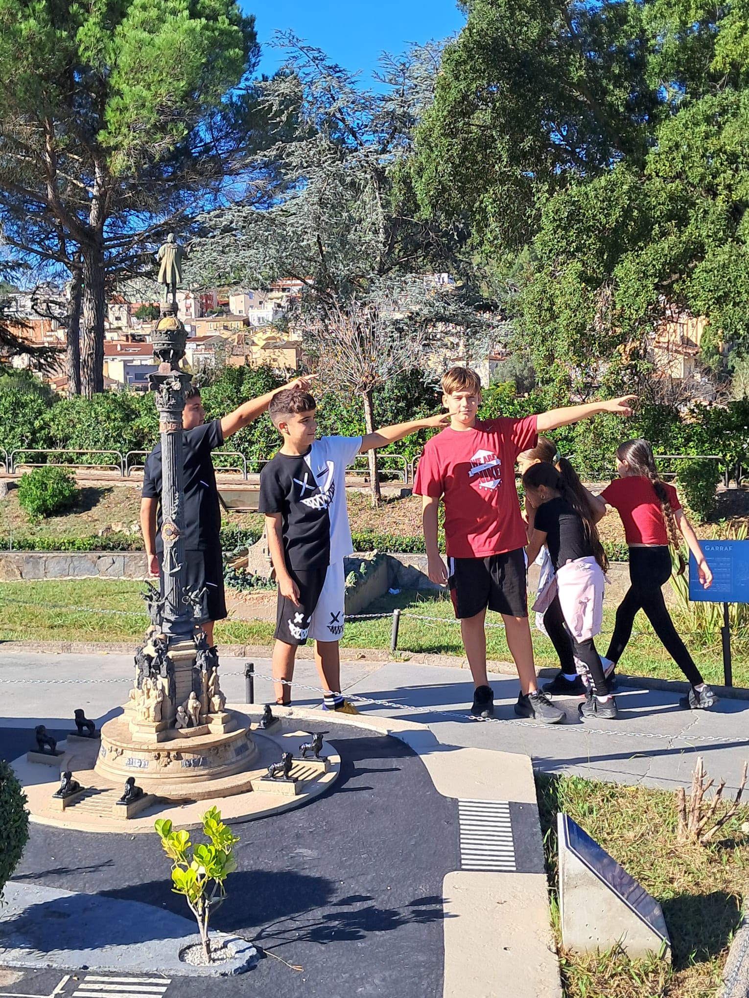 WhatsApp Image 2025-10-23 at 20.29.30 (2)