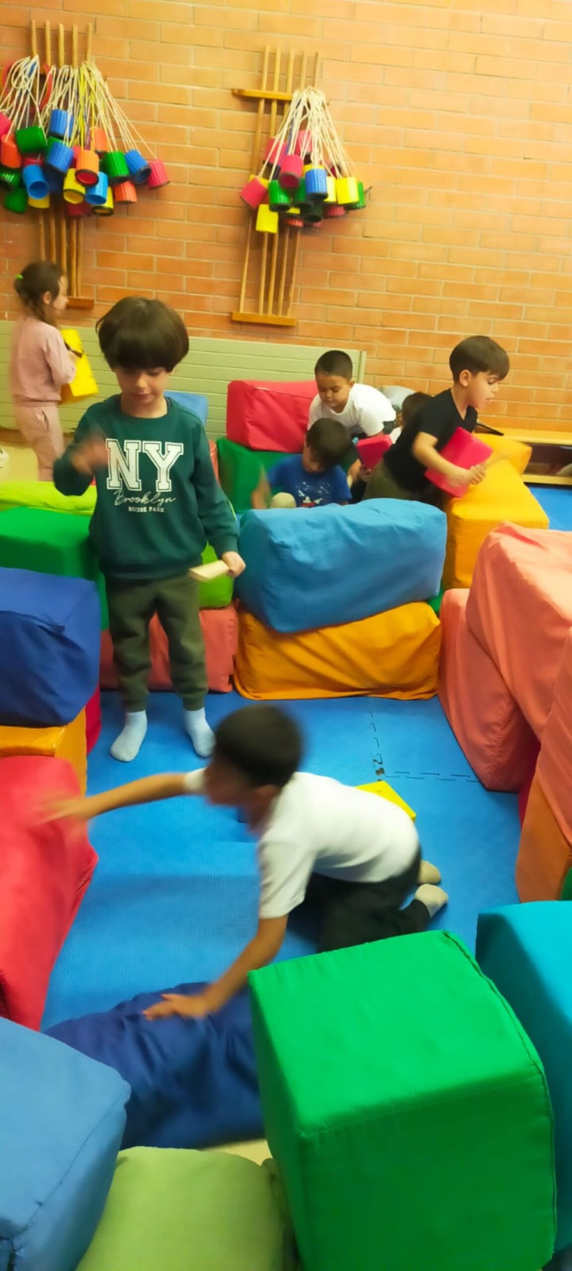 ad1c8117-aad6-4f19-b4ae-5085b3ba8f9b