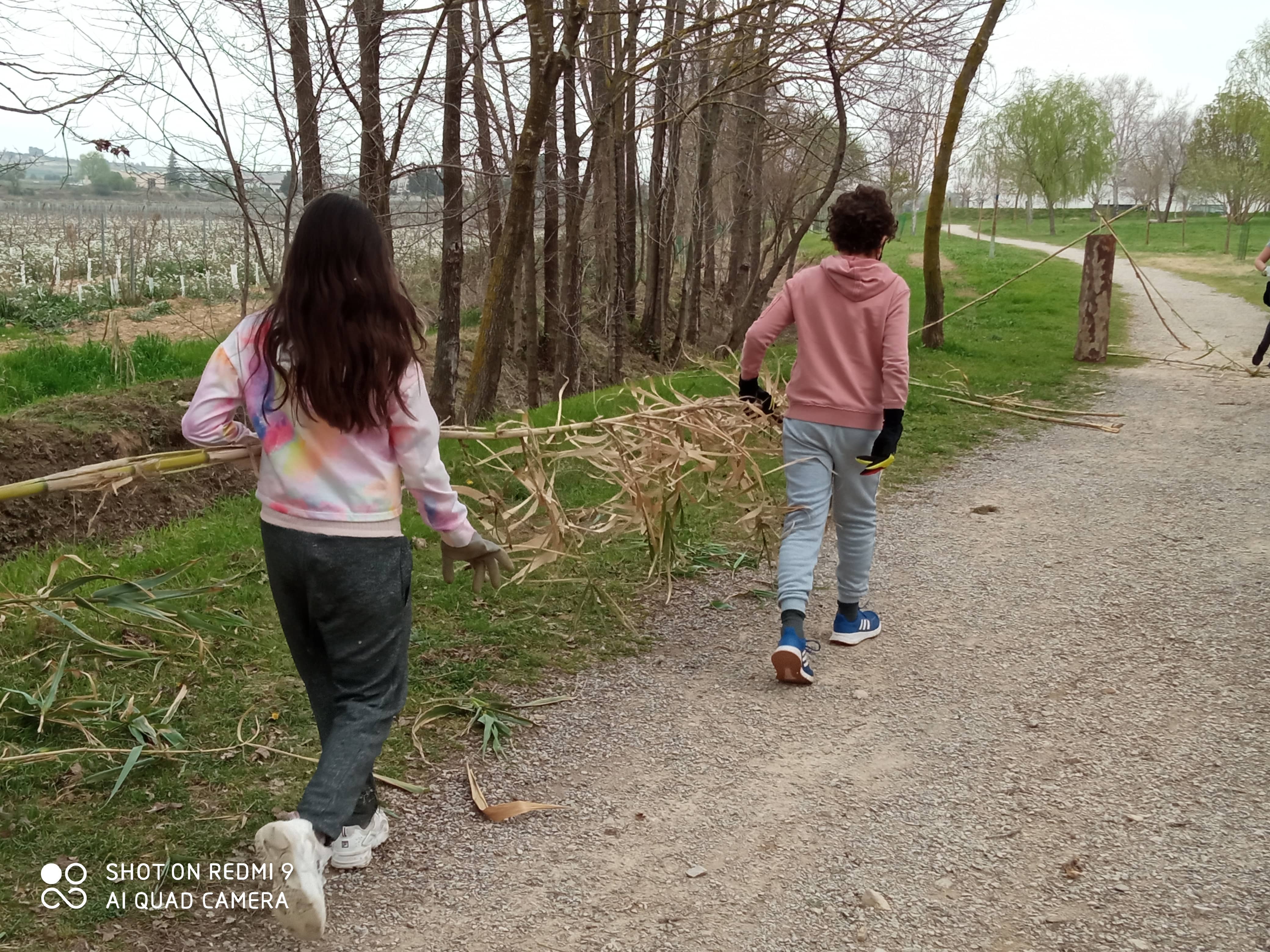 Ajudant-nos és mes fácil