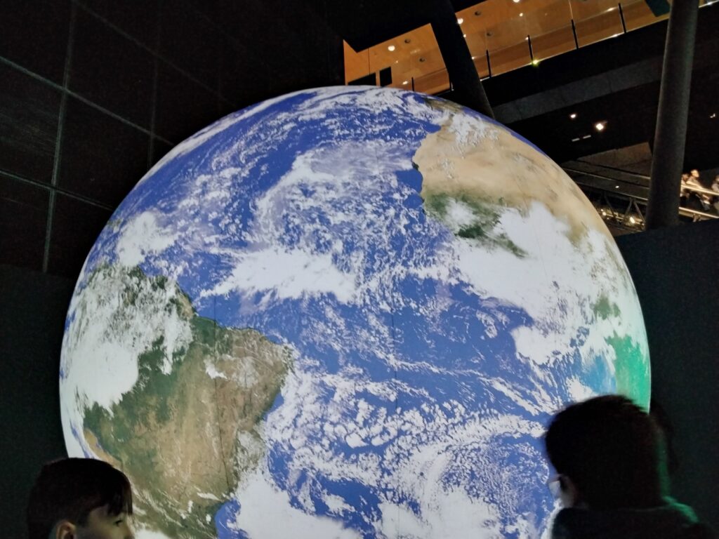 SORTIDA COSMOCAIXA