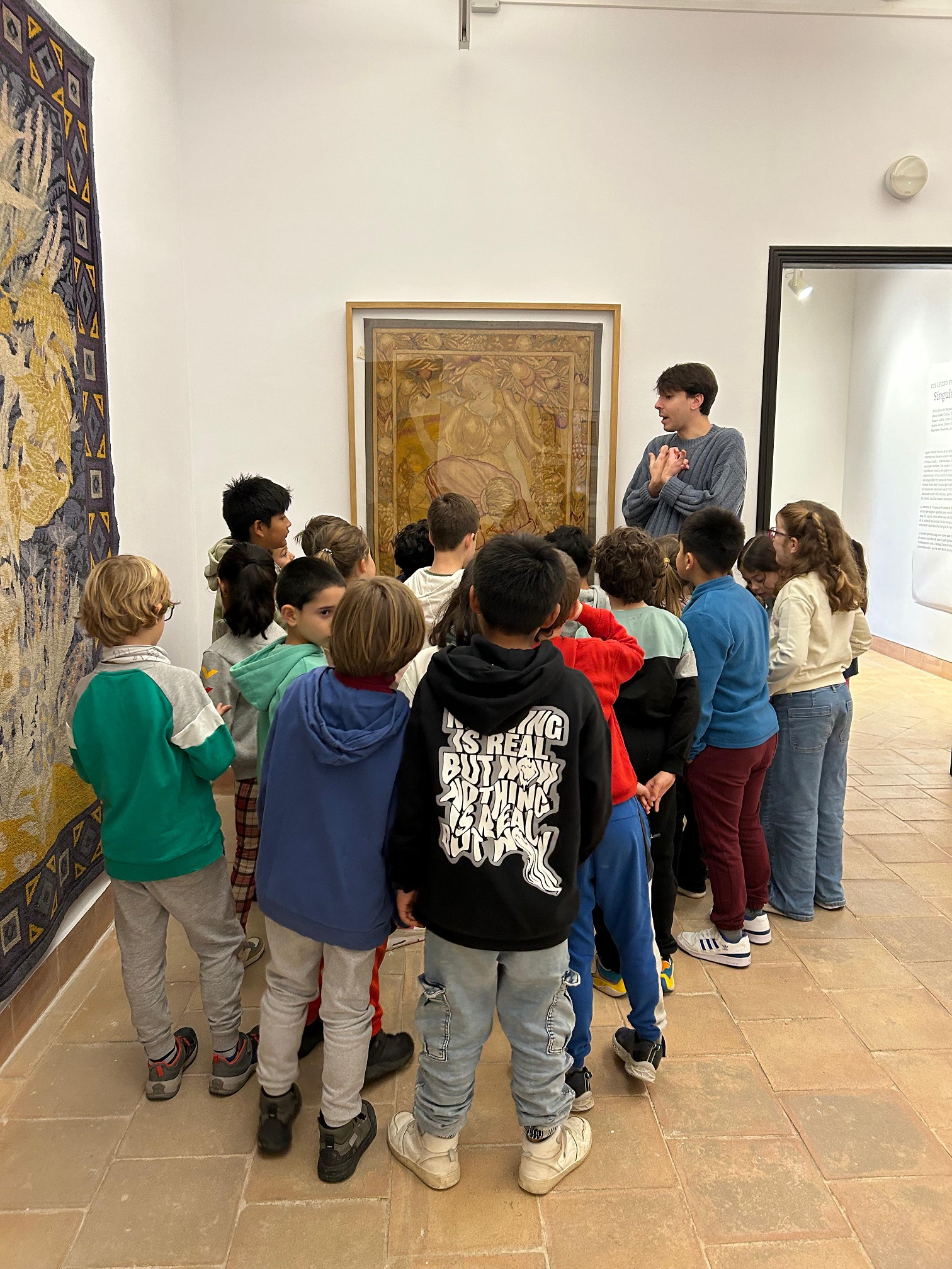 PHOTO-2025-03-20-20-35-10 RED