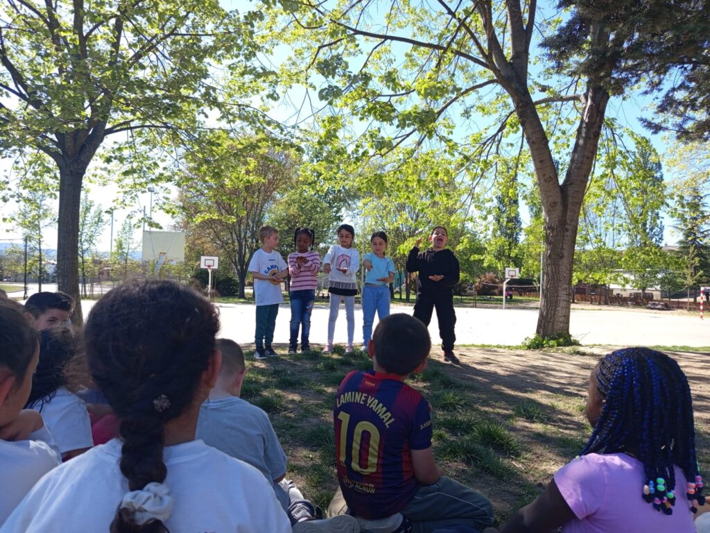 Aquesta setmana hem acabat de treballar un seguit de sessions d'introducció a l'expressió corporal.
