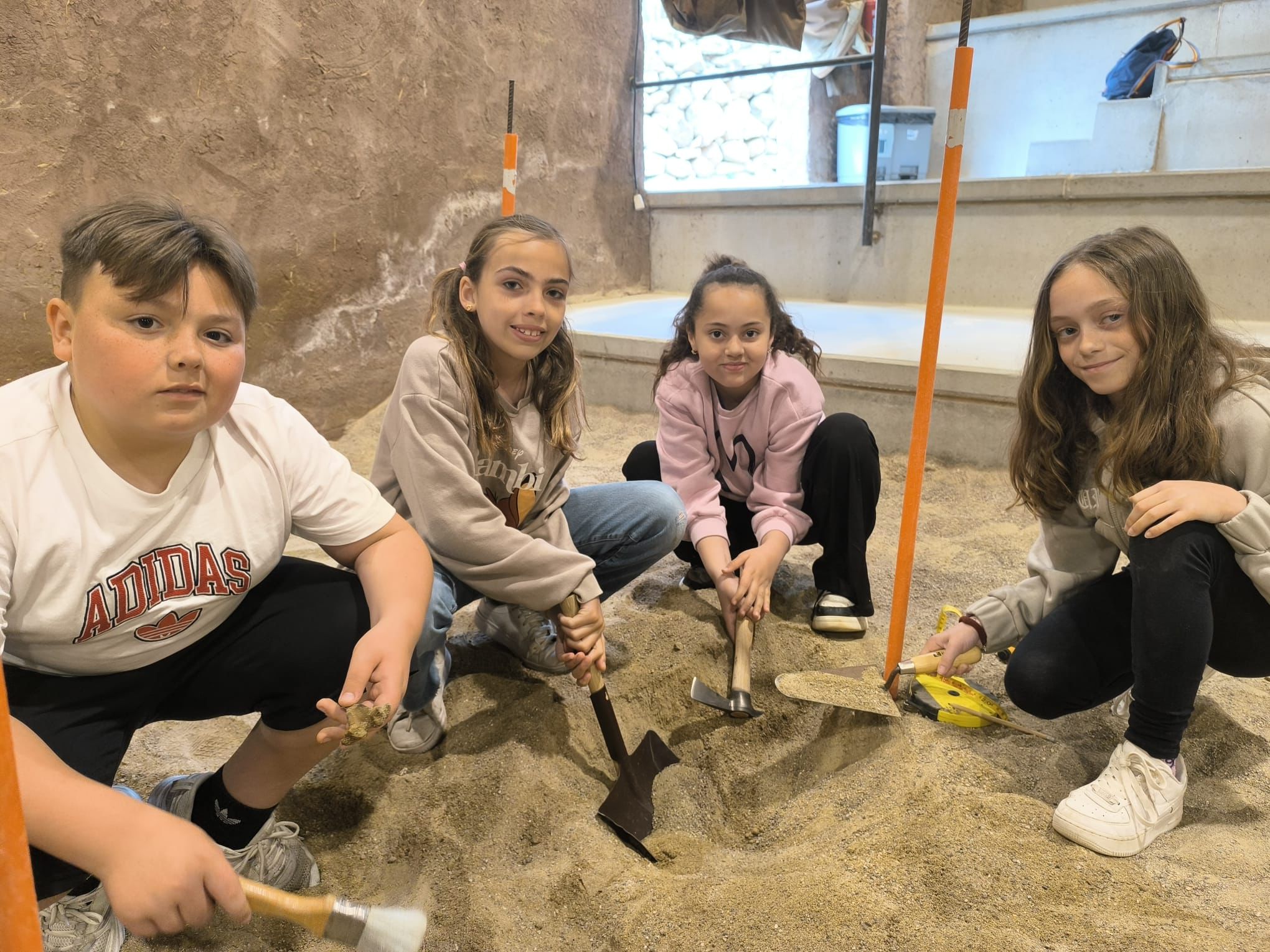 WhatsApp Image 2025-05-08 at 15.19.22 (1)