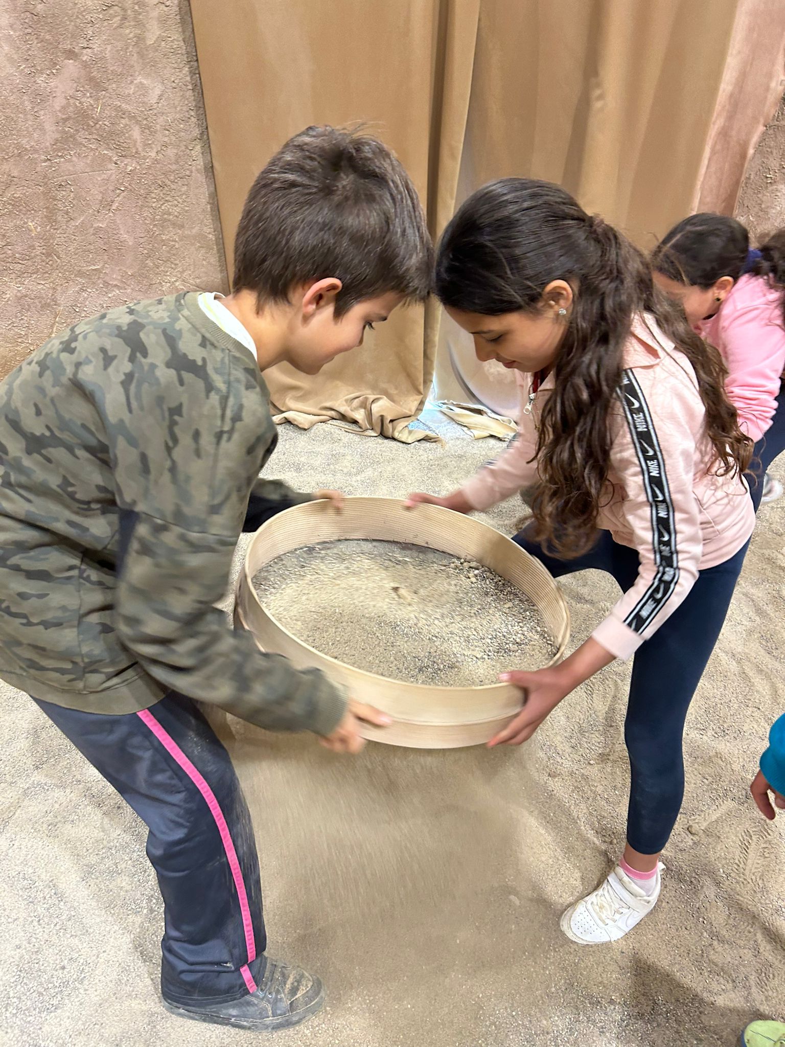 WhatsApp Image 2025-05-08 at 15.19.25 (1)