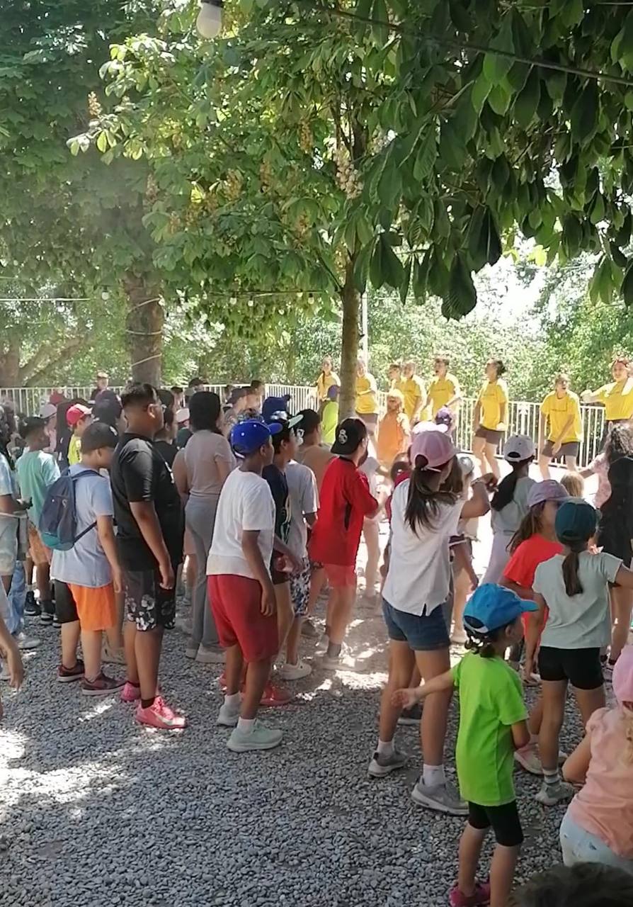 photo_5904556786562746129_y