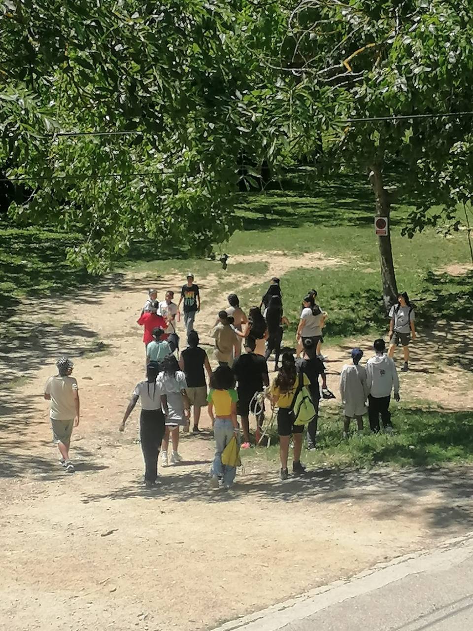 photo_5904556786562746130_y