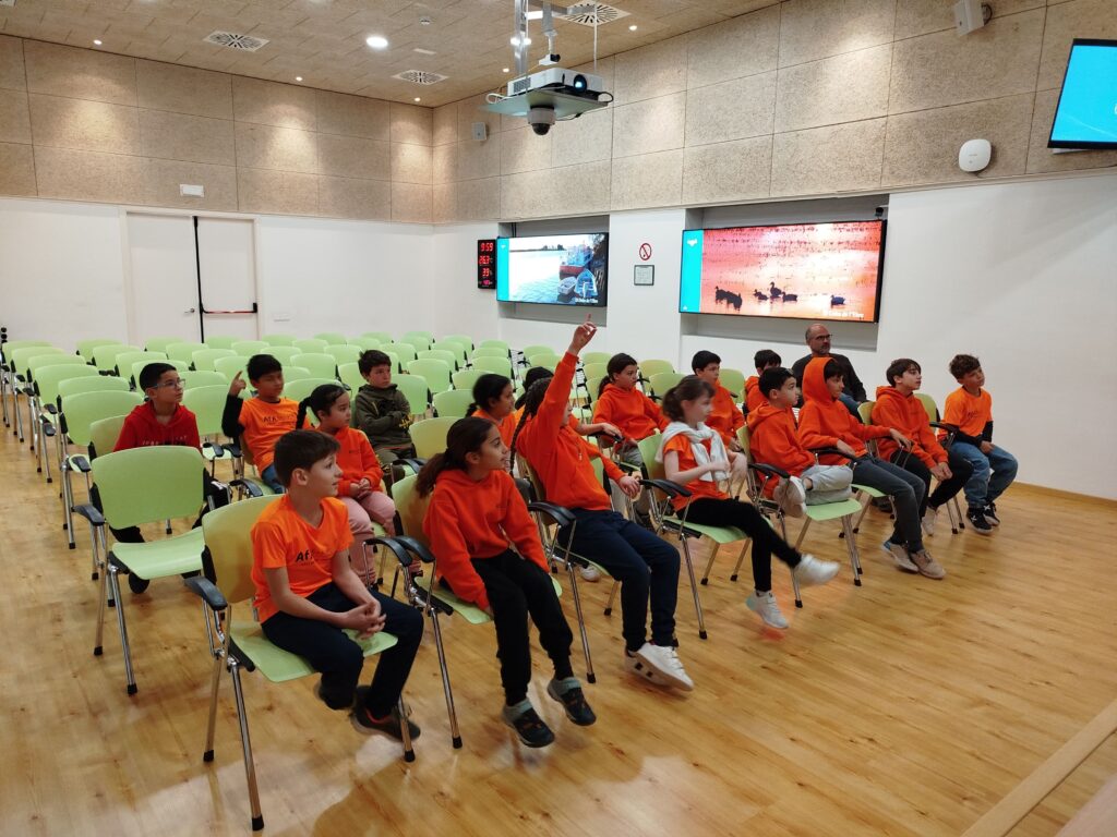 Visita al consorci d'aigües de Tarragona a l'ampolla. Projecte AIGUA