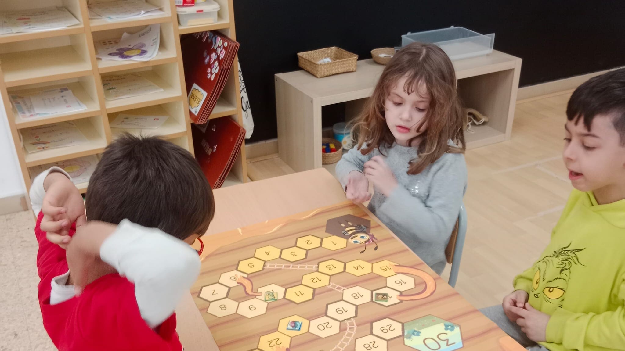 d8cdce0d-076e-4d76-8a7f-7323907114ed