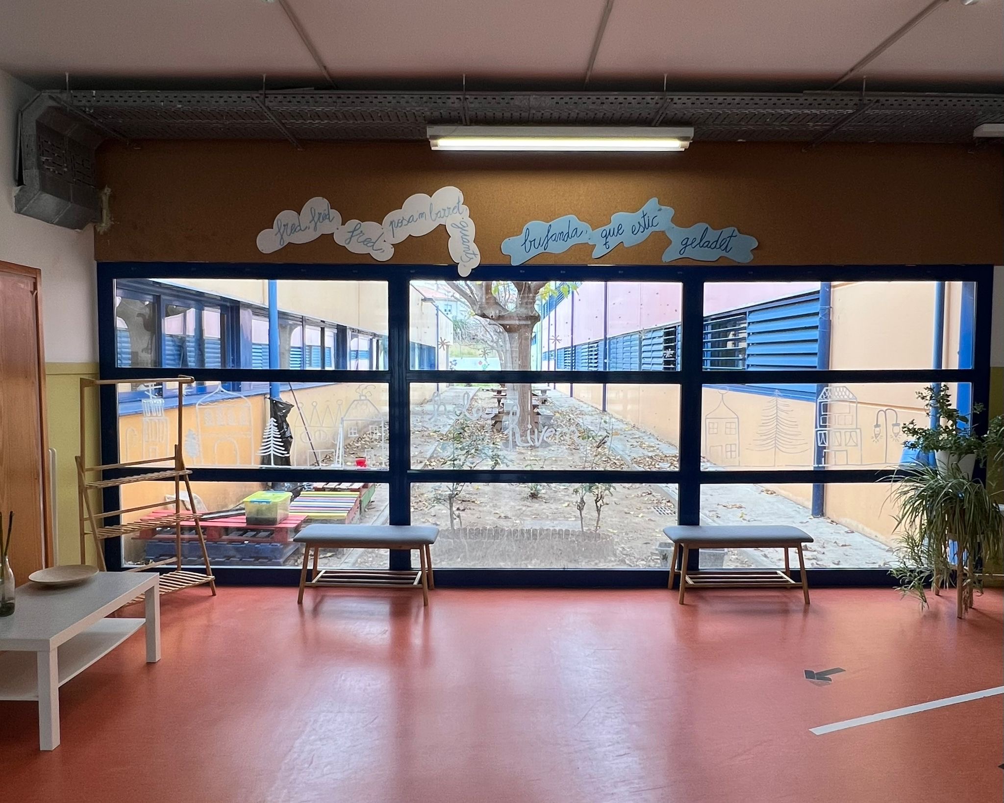 f6ebf5ea-4101-4ccf-b9e4-ef3c9d9715a3