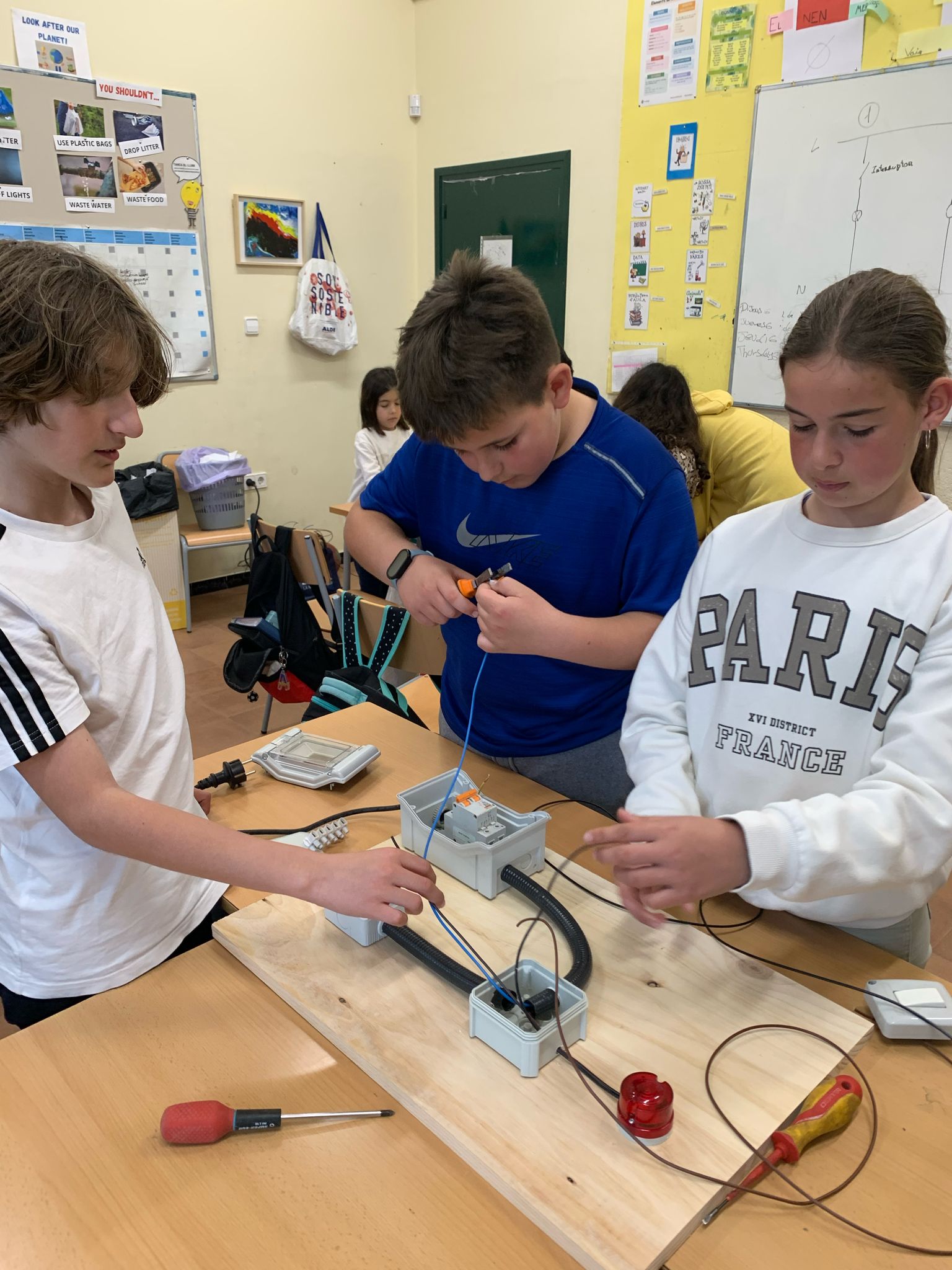 WhatsApp Image 2025-03-11 at 18.28.47 (3)