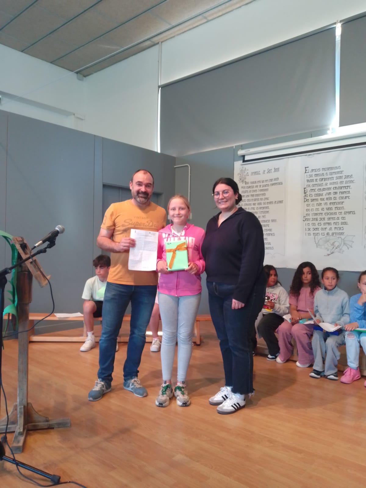 6694d331-d2e6-45d8-bae5-bcf4d48804d1 [1600x1200]