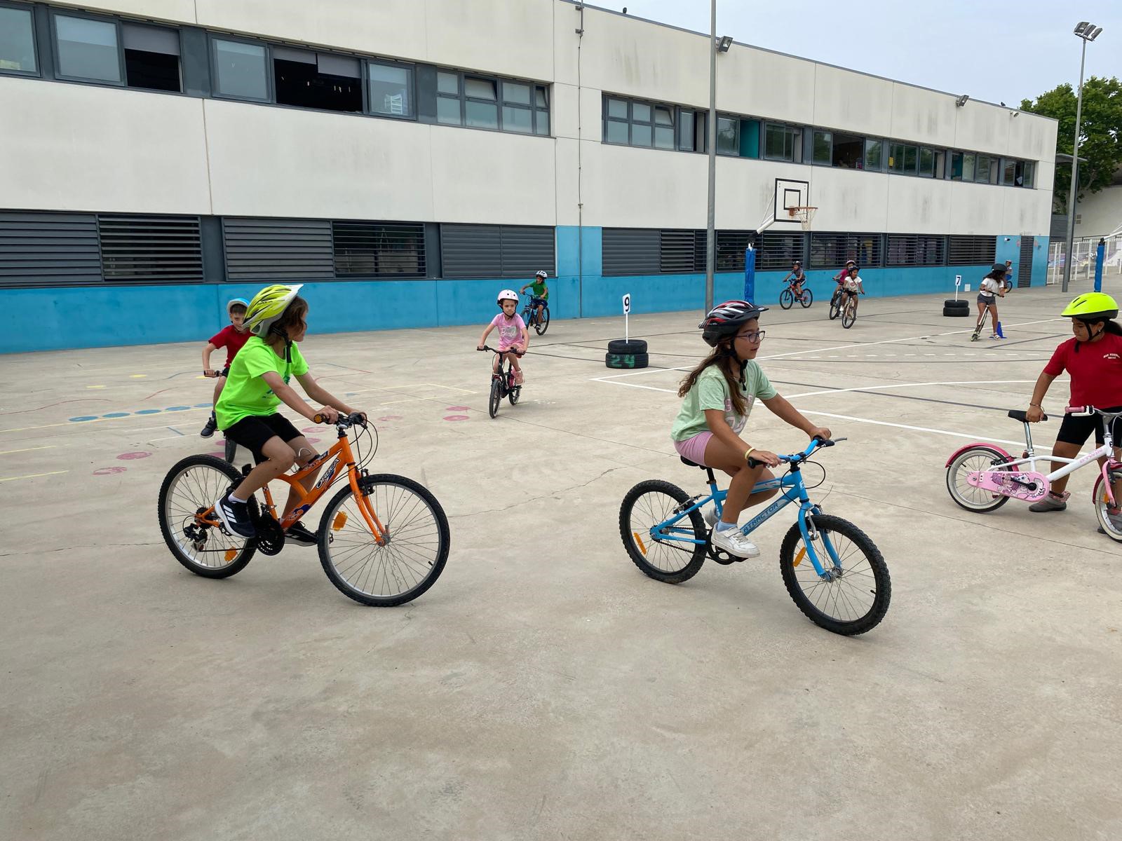 HAWK2049 [1600x1200]