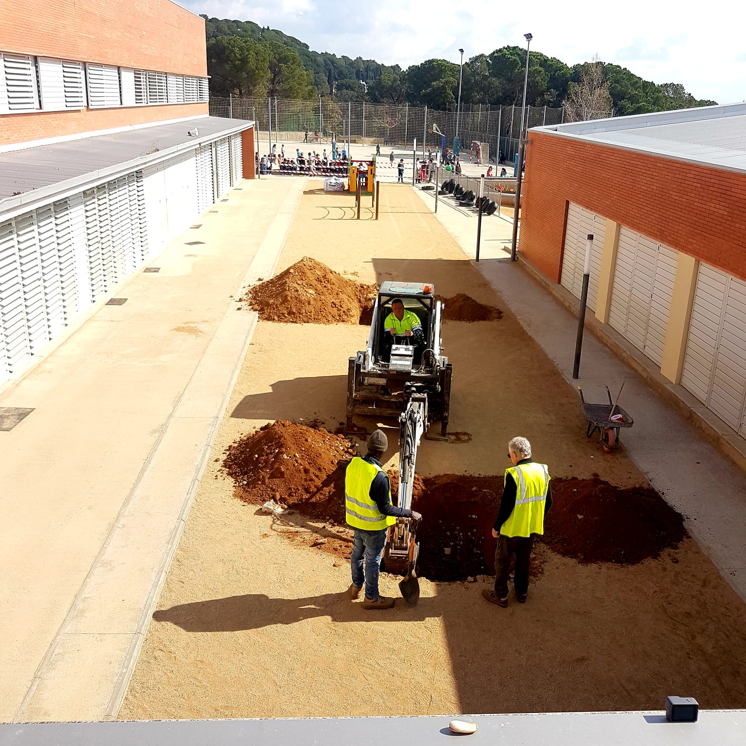 d25641ce-86d4-43e6-97cf-2860f6f937db