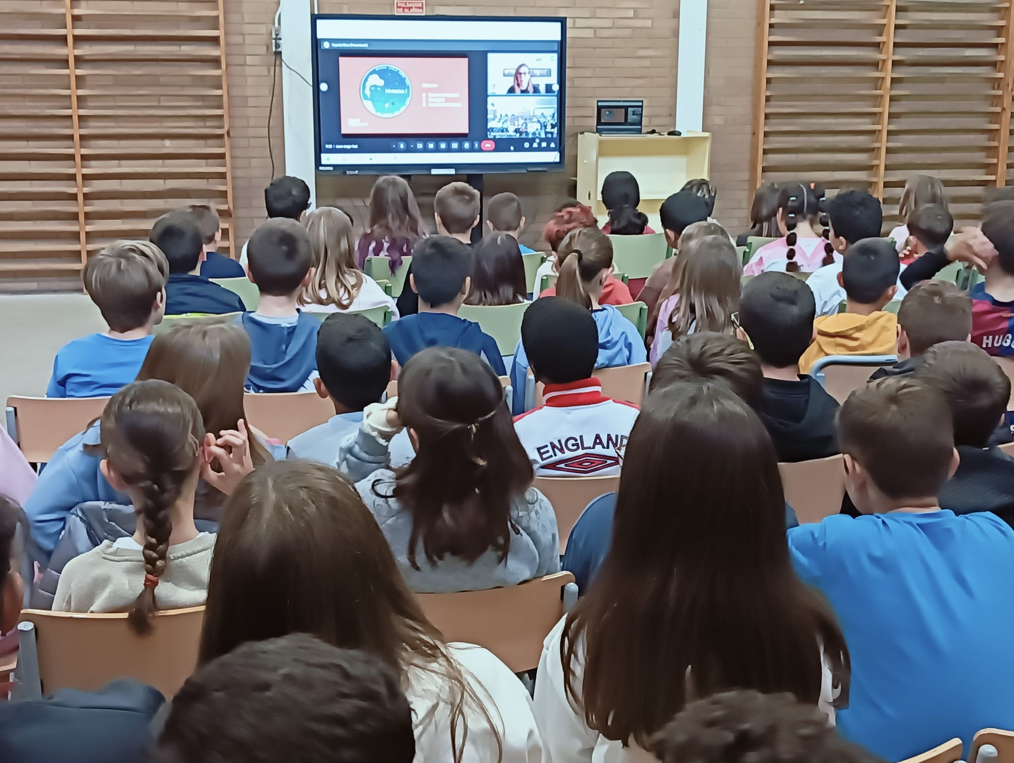 98498ef4-816d-48b2-87db-cc1f4bb8359a