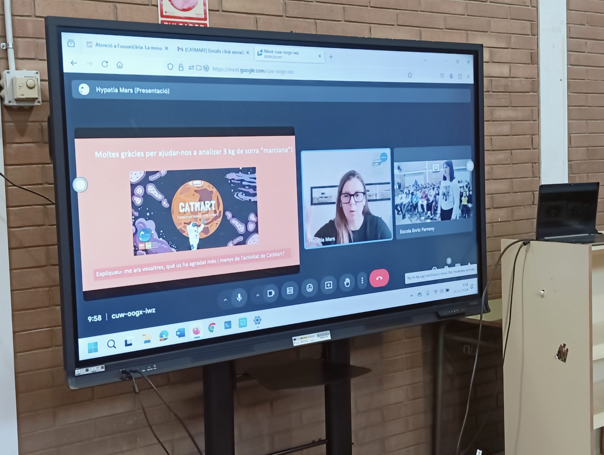 de3153a8-49d0-4740-949d-29d8ad39cb35