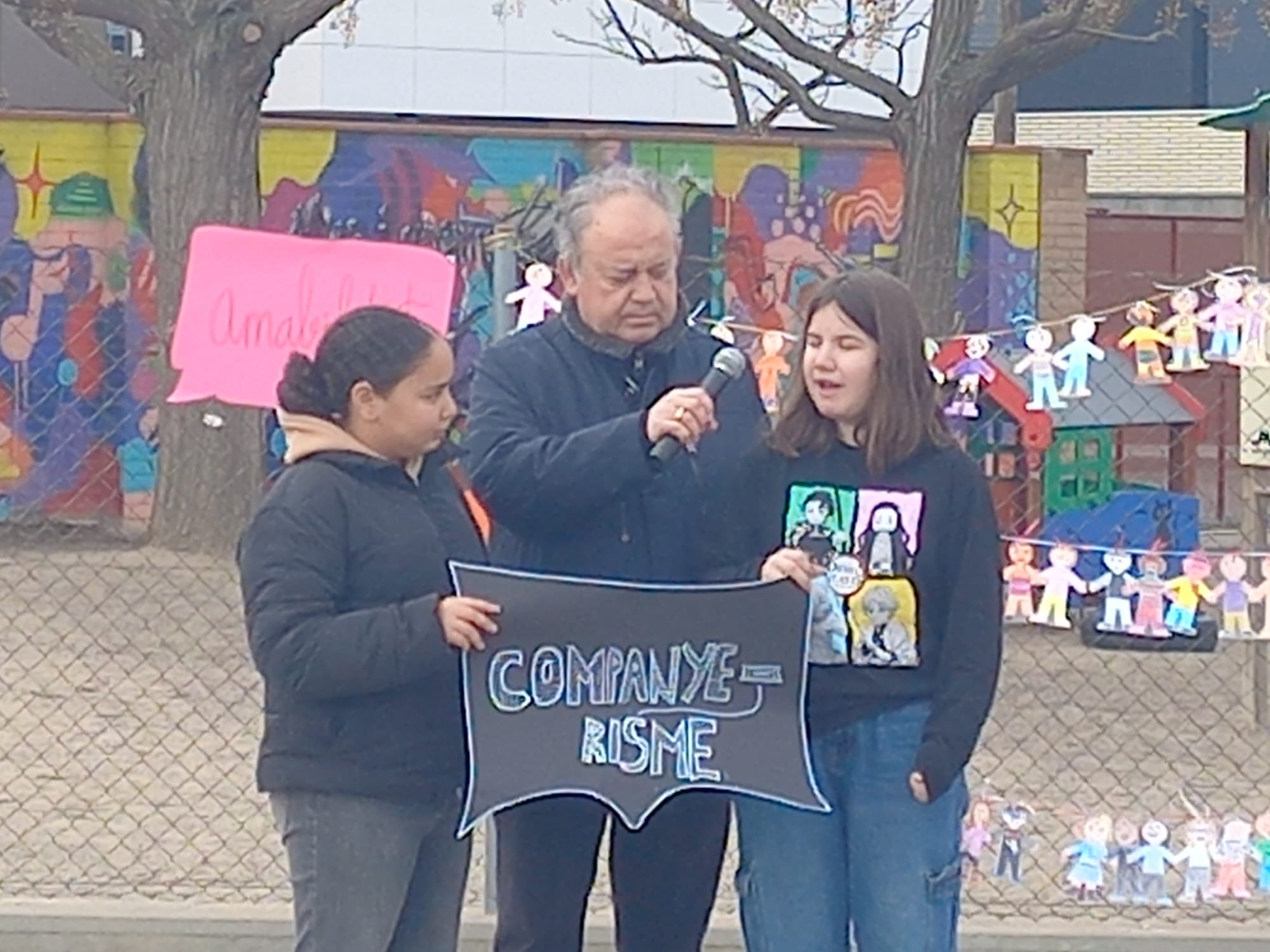 40406b87-84ac-43a9-ba7d-8ff914aef300