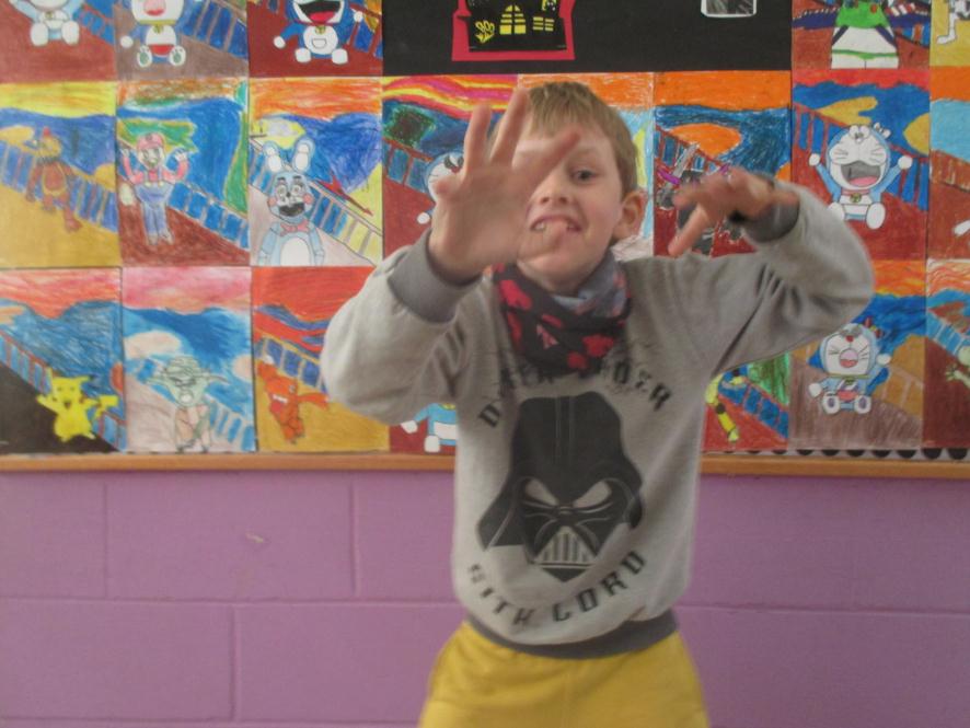 Thunder or lightning