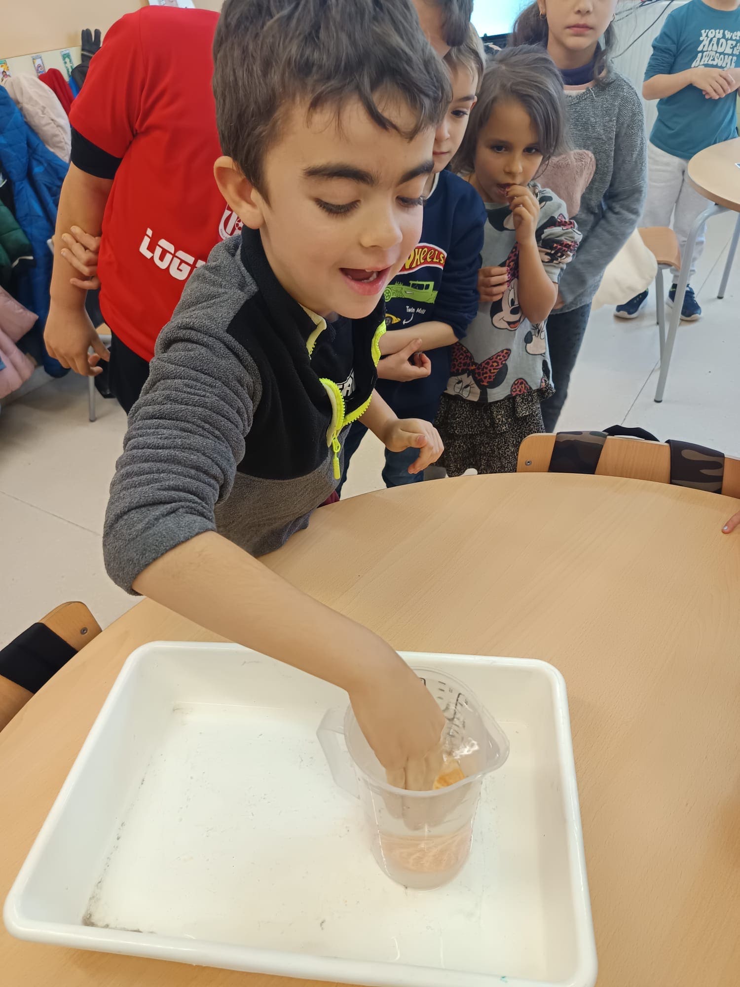 77012700-35ef-44fe-862a-6695785342e7