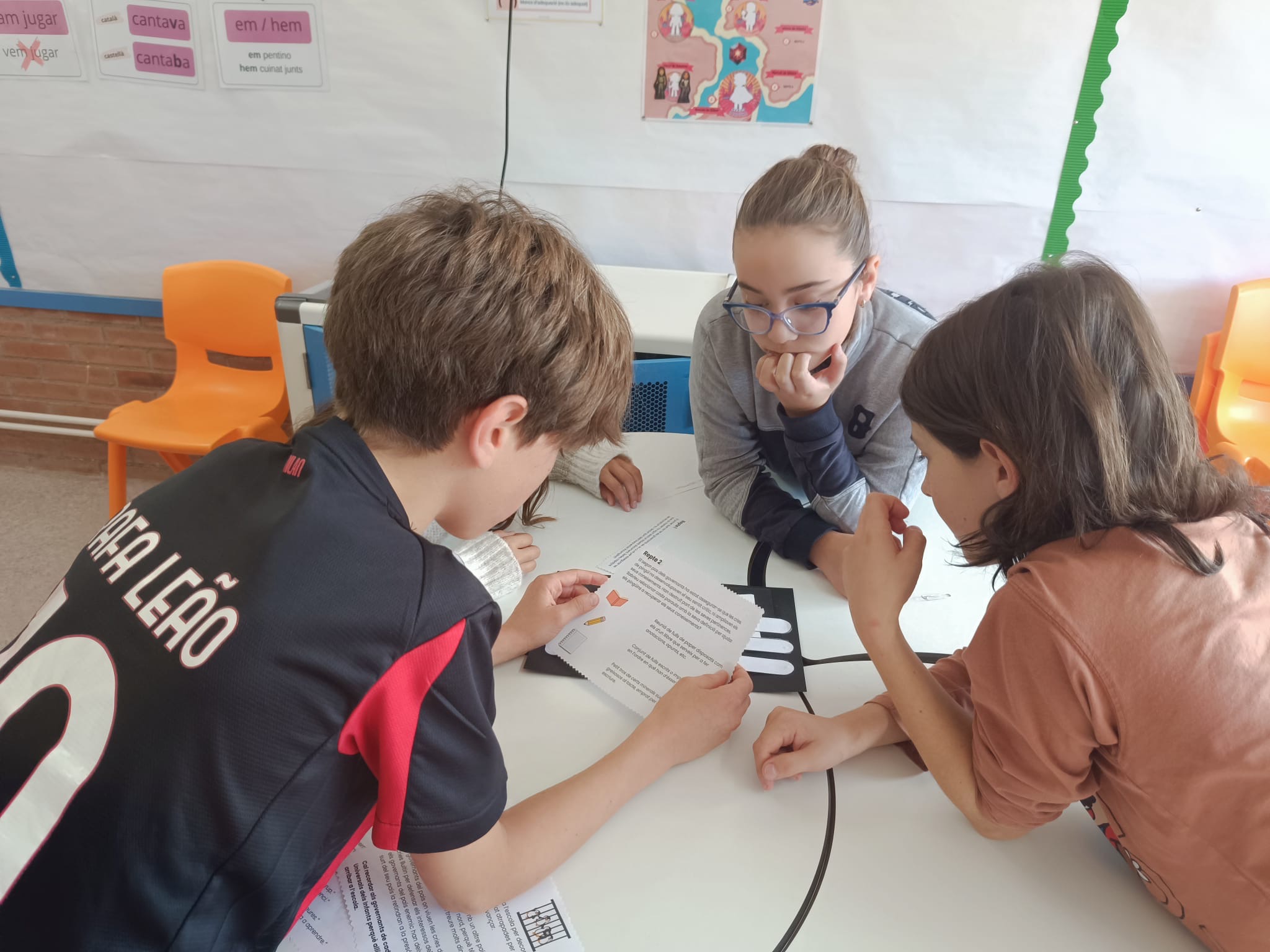 03e36200-6f65-46a8-a84a-4ee867a98360