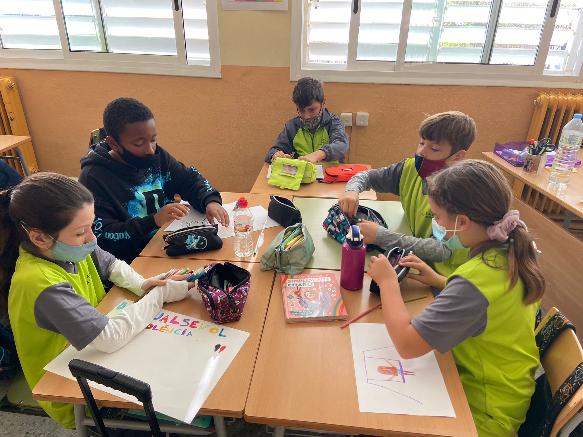 f907290b-6957-456a-b76a-de32f13b299b