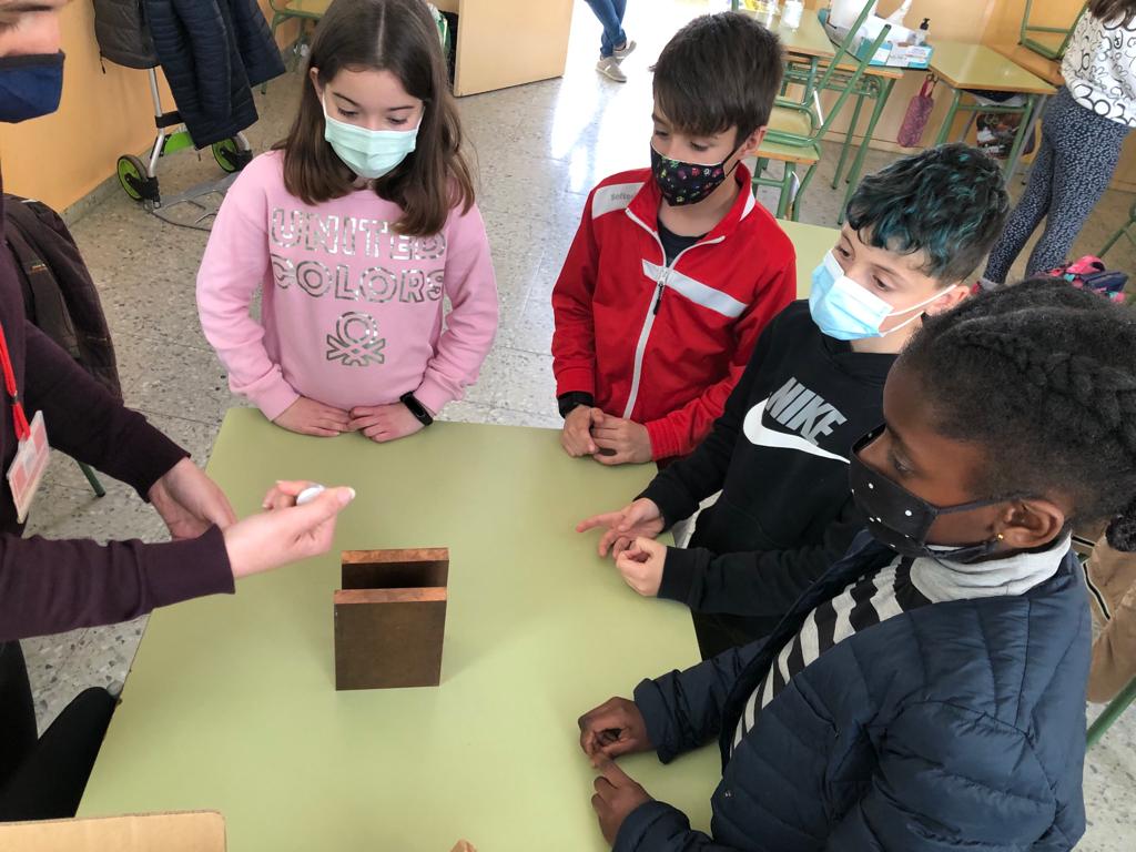 825d7400-06a1-4d32-884c-1e6723cb400d