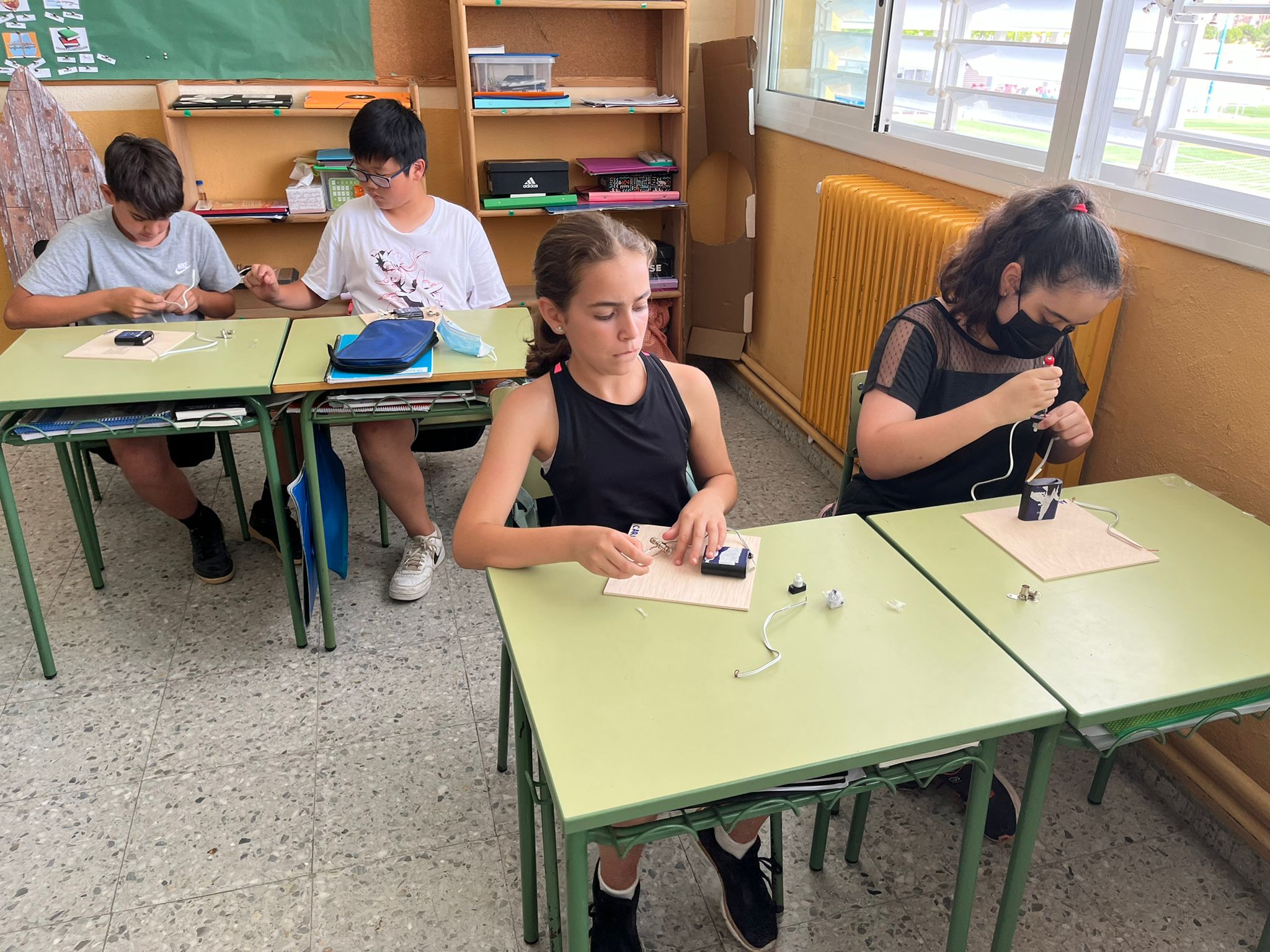 250be24c-952a-4949-87d7-90e8f8992a21