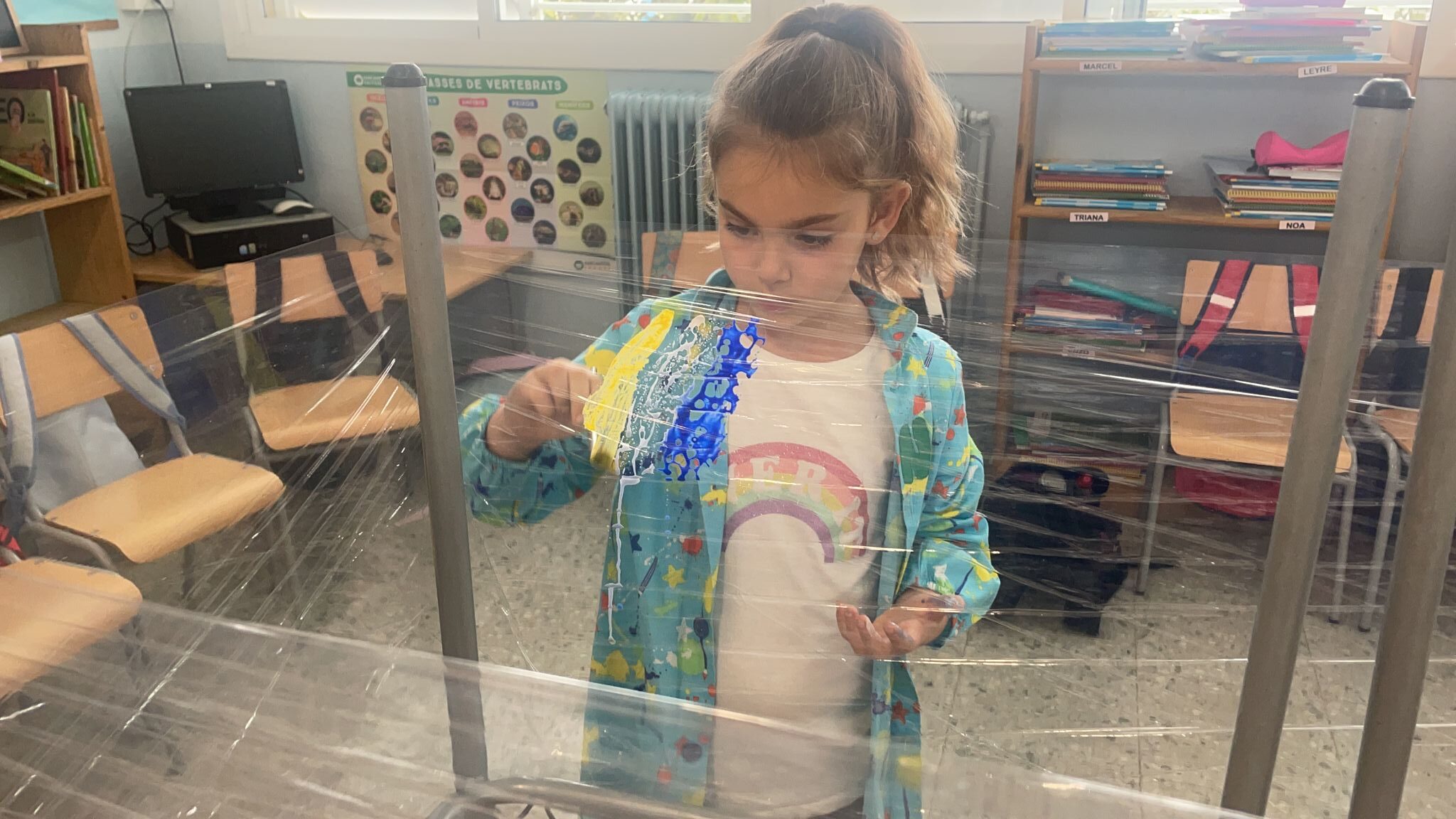 000ea1f9-a198-48ac-8c44-18f834ec2153