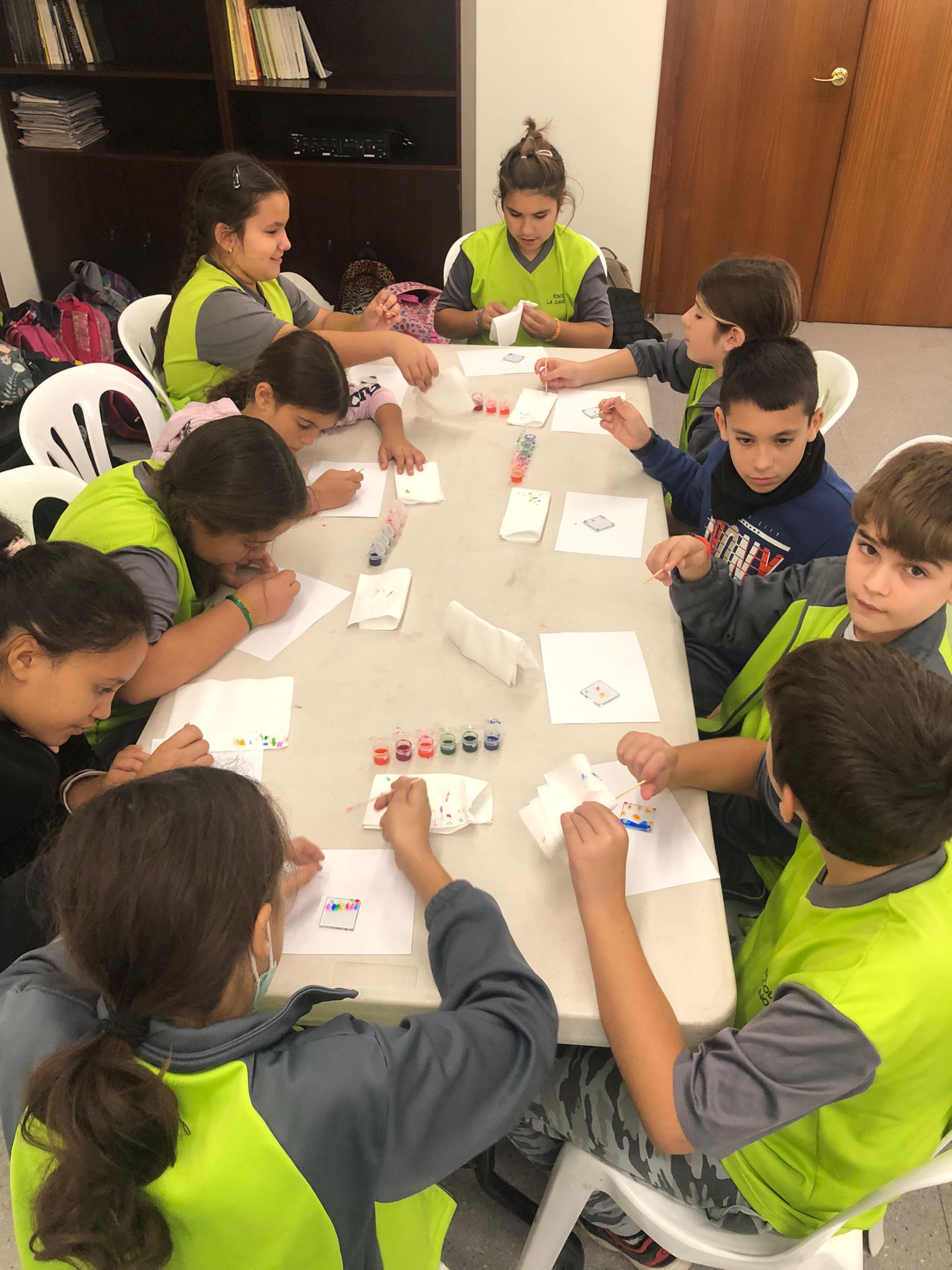 27e9643b-ceaa-4d2c-b9f3-8fe6ae72f4f2