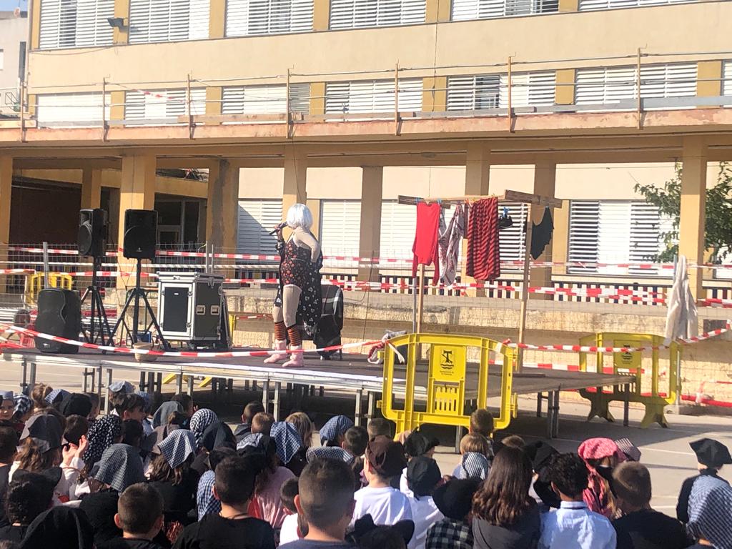 35a6647d-f8ad-4a56-8ff0-683a2ad73ec8