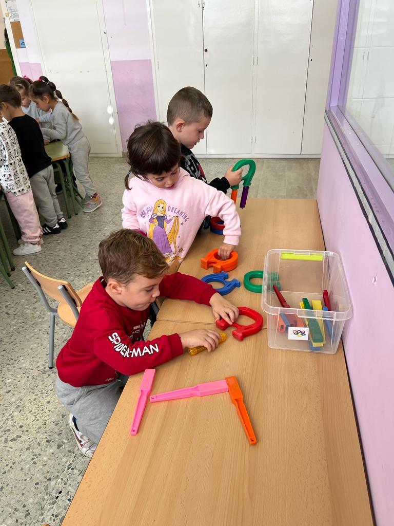 aead0f3d-db04-441f-885d-cf130299e419