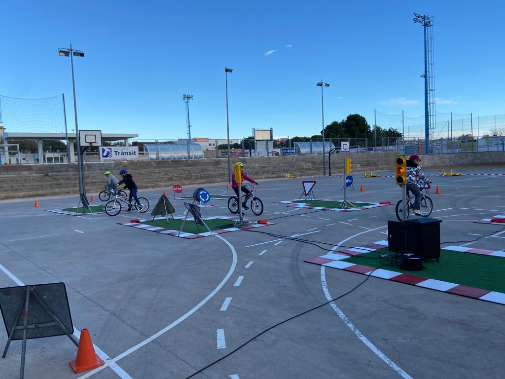 e603f6d1-40da-49f6-b9c9-284e2f078f31