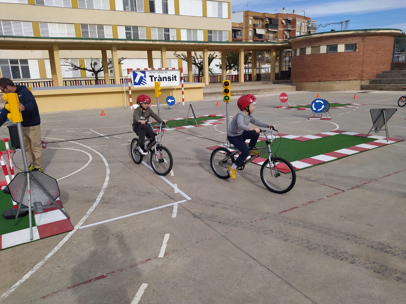 414146a1-fd0a-4c94-b18b-81222f28749b