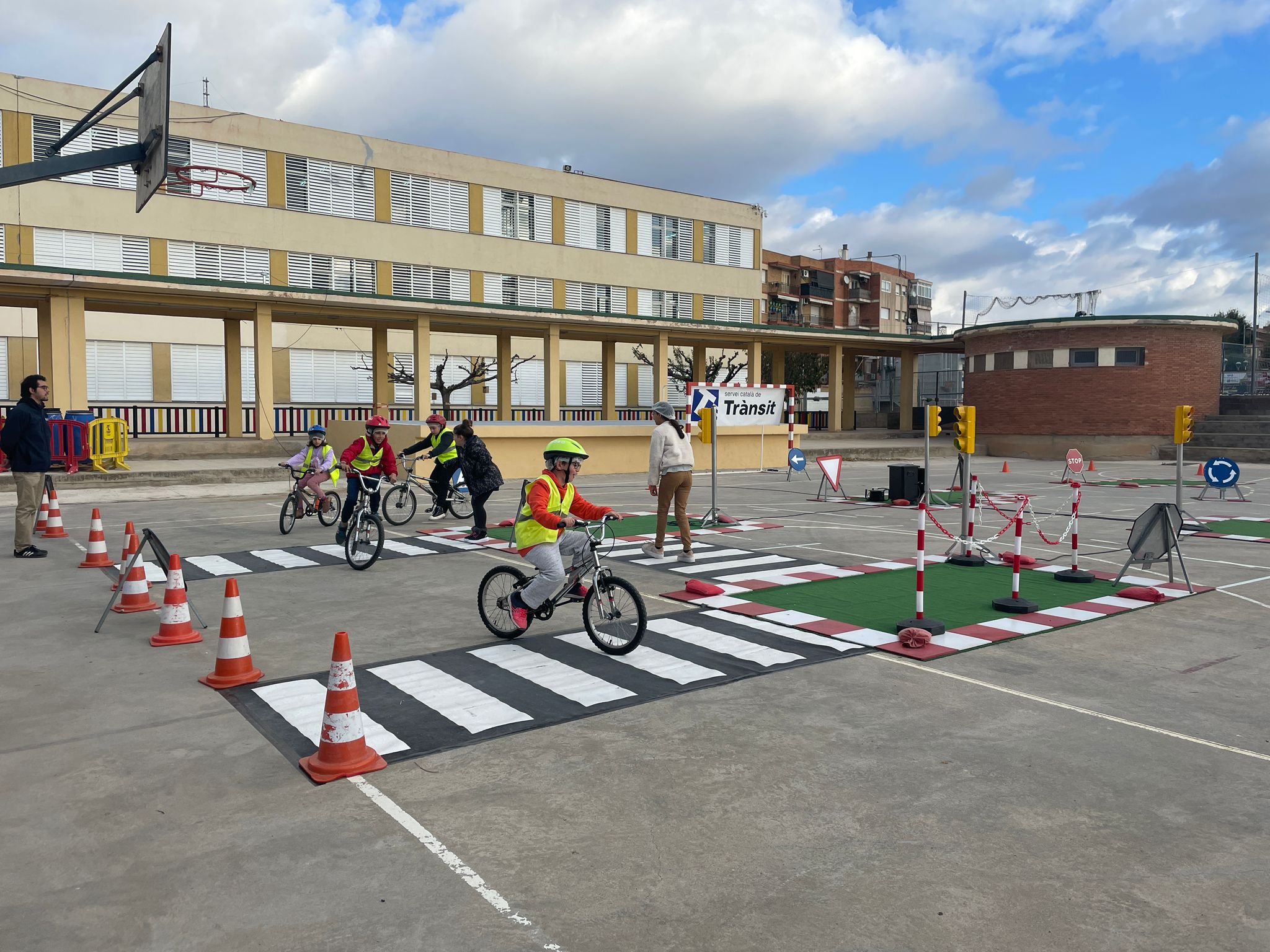 a47aea2b-2c7f-4c23-8c40-f7dbbf20f13a