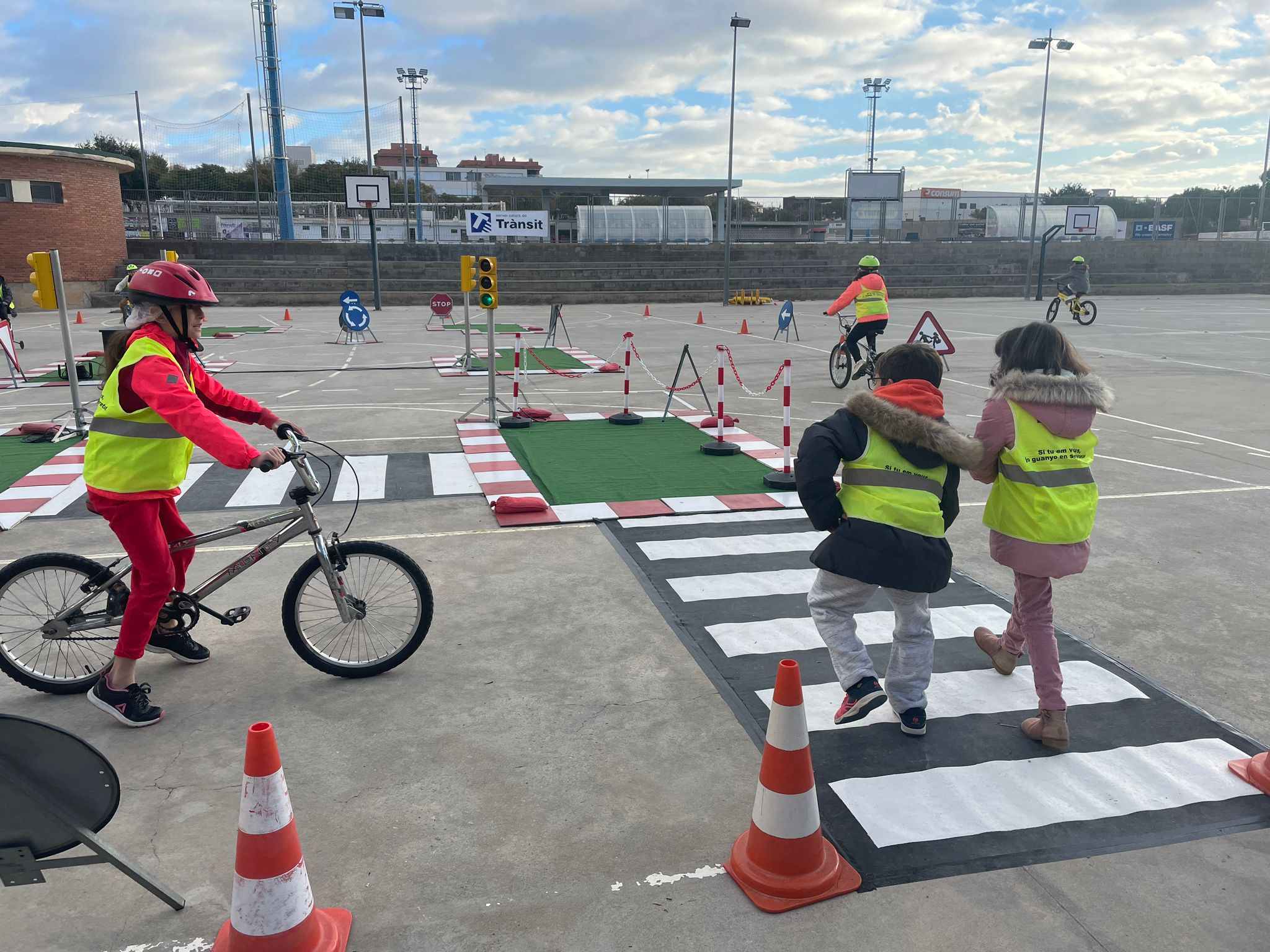 d102f151-d6b1-4cbf-a54b-ab7fd00623ff